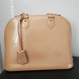 Louis Vuitton Vernis Monogram Handbag – Great Condition